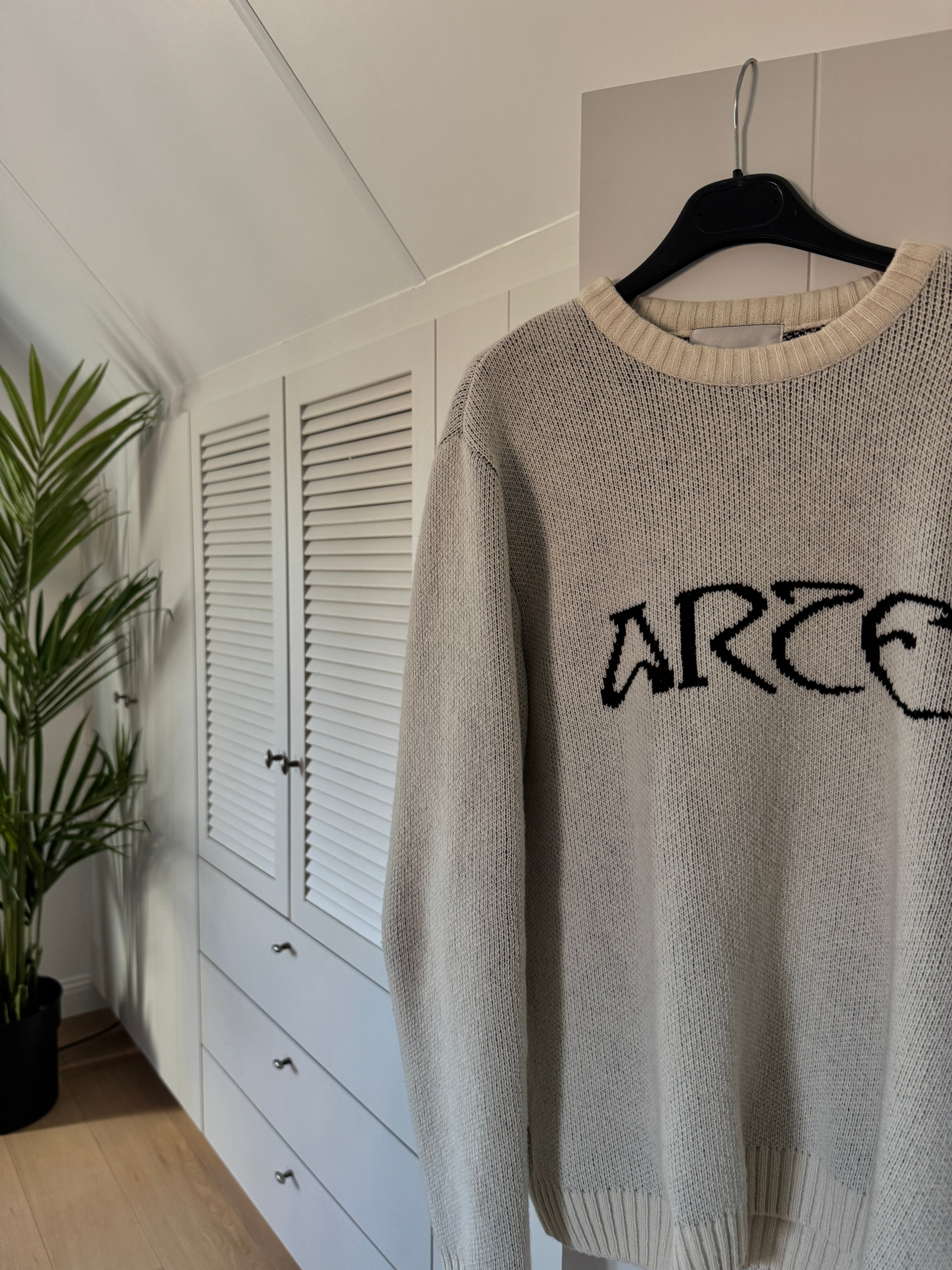 Arte Knitwear Sweater – Beige