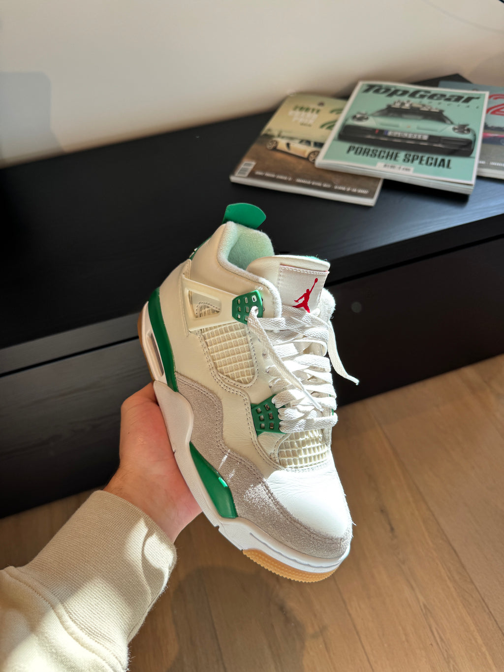 Nike SB x Air Jordan 4 “Pine Green” – Size 38 SP