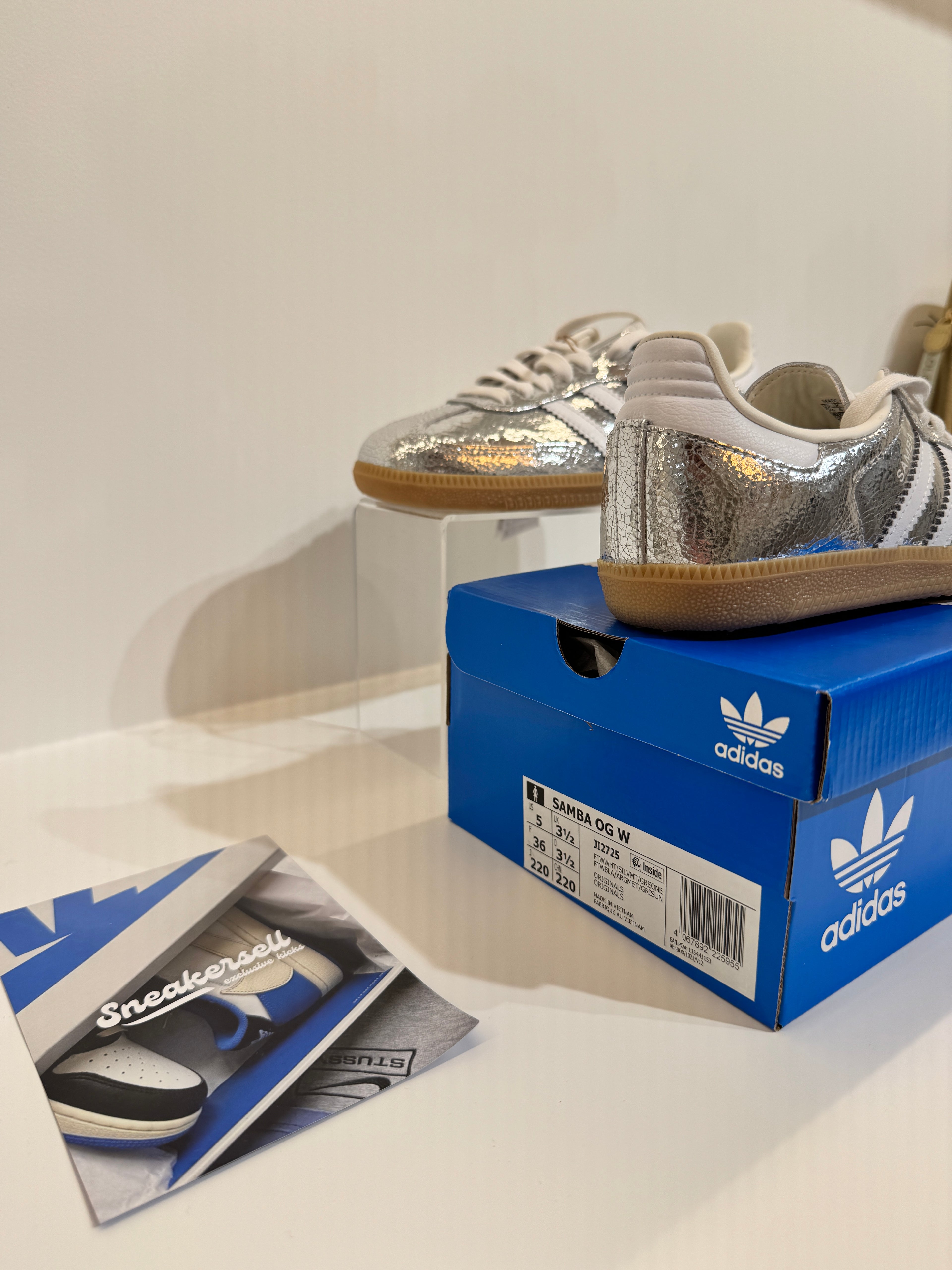 Adidas Samba OG – Silver Metallic Cracked Leather