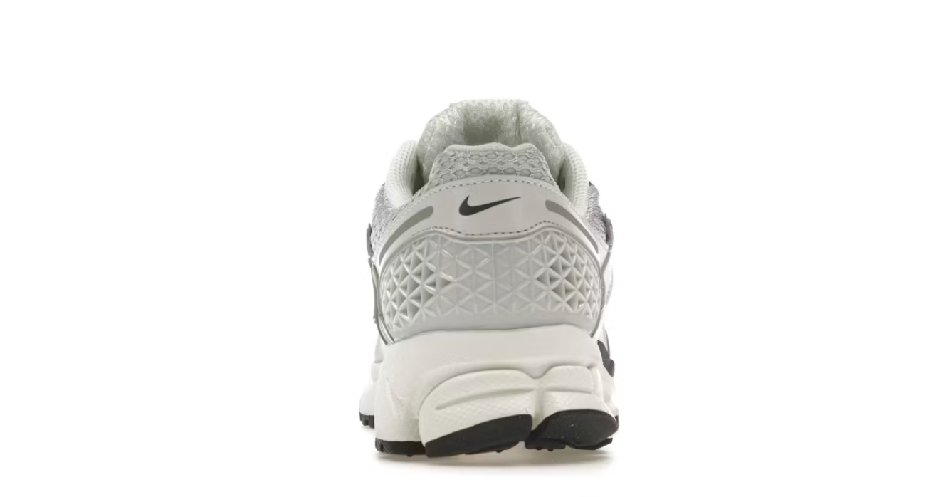 Nike Zoom Vomero 5 Photon Dust Metallic Silver (Women's)