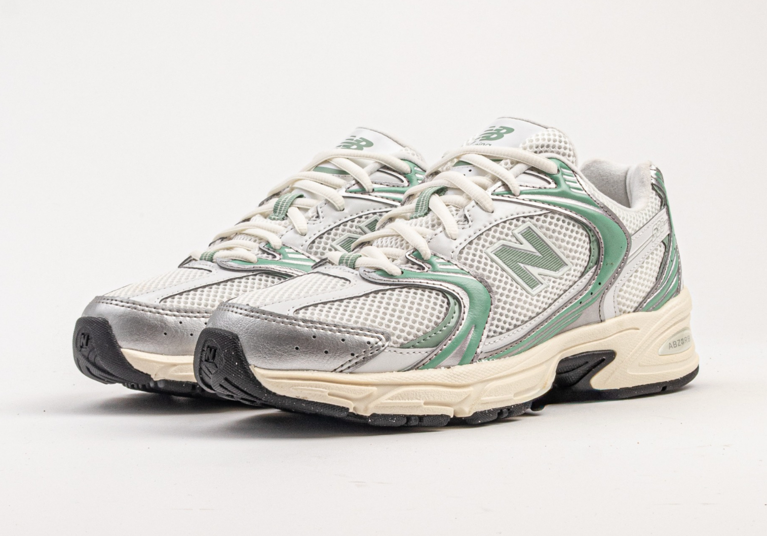 New Balance 530 Silver Metallic Mosaic Green