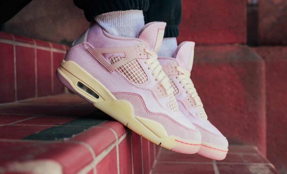 Jordan 4 Retro Iced Carmine